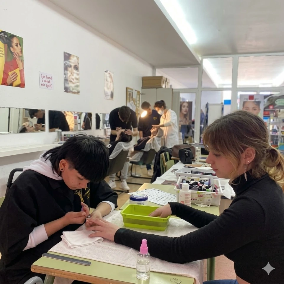 Taller de perruqueria i estètica de l'FP Bàsica
